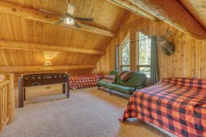 Posezení v ubytování Deer Haven Lodge