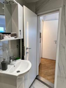 Koupelna v ubytování Athens Panoramic Penthouse + 86 fotografií