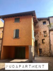 The building in which Az apartmant is located