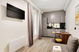 Cuisine ou kitchenette dans l'établissement Résidence Paris Charonne-Bastille