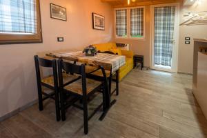 A bed or beds in a room at Camping Camplani