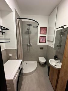 Ένα μπάνιο στο Apartament Przygórze 212
