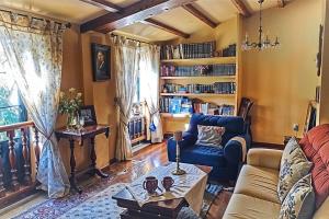 Gallery image of Casa rural con gran finca al borde del mar in A Coruña