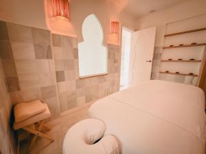 Koupelna v ubytování Viluz - Wellbeing Resort Marbella + 37 fotografií