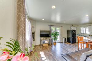 Imagen de la galería de 2 Mi to Old Town House with Grill in Eureka!, en Eureka