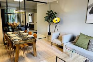 Posezení v ubytování Scandinavian Suite - Jugend Home in Ullanlinna