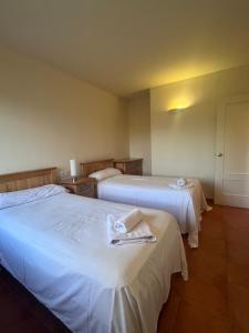 Posteľ alebo postele v izbe v ubytovaní Villa Torremirona Resort Palmeras