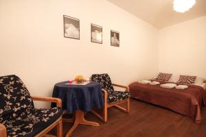 Posteľ alebo postele v izbe v ubytovaní ApartSerwis - Apartment U Sabały Centrum