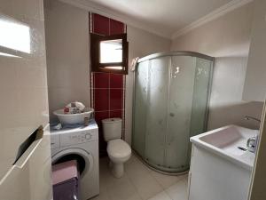 Koupelna v ubytování Denize Yakın Müstakil Tripleks Villa