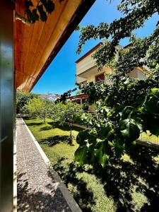 Zahrada ubytování Denize Yakın Müstakil Tripleks Villa
