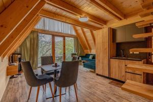 Prostor za sedenje u objektu Batllava Premium Resort