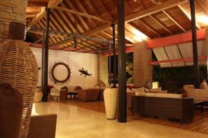 
A restaurant or other place to eat at Decameron Barú - All Inclusive

