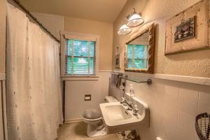 Et badeværelse på Das Mueller Haus + 42 billeder