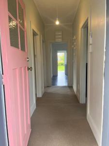 Gallery image of Hawke's Bay Escape - Railway Cottage in Hastings