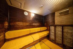 Posezení v ubytování Yufuin Hotel Shuhokan