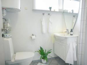 Gallery image of 5 person holiday home in Føllenslev-By Traum in Føllenslev