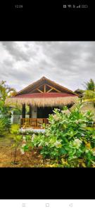 Tangga Bungalows Gili Air外面的花园