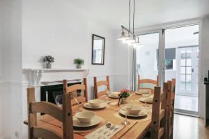 Fotografie z fotogalerie ubytování Exclusive 3 bed House in Welling, London v destinaci Welling