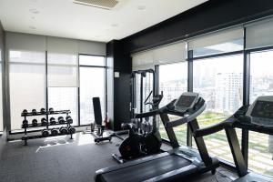 Fitness centrum a/nebo fitness zařízení v ubytování Northharbor Hotel
