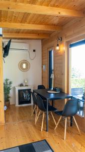 Posezení v ubytování Woody House