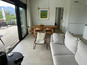 A seating area at Villa Hermes