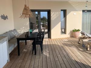 A balcony or terrace at Villa Hermes