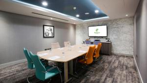 Телевізор і / або розважальний центр в Holiday Inn Manchester - City Centre by IHG
