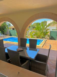 The swimming pool at or close to Bonaire Beach House