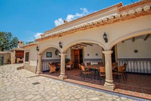 Galeriebild der Unterkunft Sala I - family-friendly holiday house in Calpe in Calpe