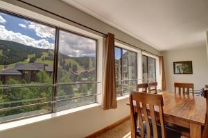 Üldine mäevaade või majutusasutusest BE306B Bridge End 1Br 1Ba condo pildistatud vaade