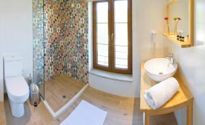 Kúpeľňa v ubytovaní Arktos Hotel