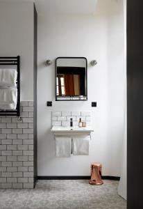 Koupelna v ubytování Le Boutik Hotel + 37 fotografií