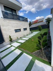 Temkó apartman 6750 Algyő, 28 Tiszavirág utca kép - 2