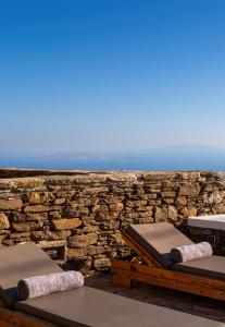 A general sea view or a sea view taken from A villát