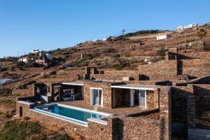 The swimming pool at or close to Villa Leonora Tinos