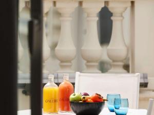 Напитки в Cures Marines Hotel Thalasso & Spa Trouville - MGallery Collection