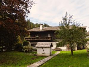 Ogród w obiekcie Holiday Home Schwarzenegg by Interhome