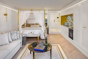Ruang duduk di Ulus G Residences
