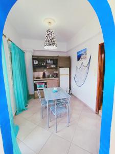 Kuchyň nebo kuchyňský kout v ubytování Faros studios Kalymnos