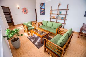 Et sittehjørne på Nibbana Mirissa Hotel