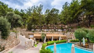 Бассейн в Z-Villas Beach Hotel или поблизости