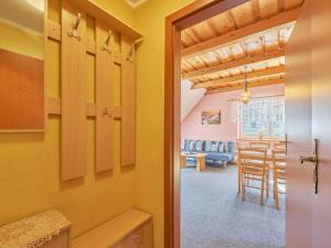 Posedenie v ubytovaní Studio Chlívce u Hronova-1 by Interhome