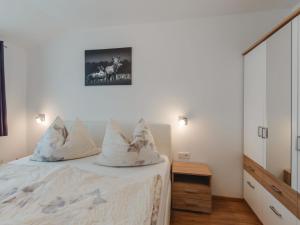 Postel nebo postele na pokoji v ubytování Apartment Apartment Fankhauser by Interhome