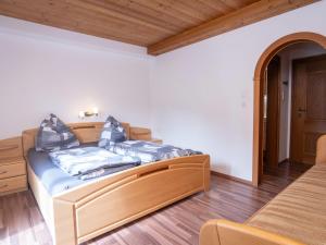 Posteľ alebo postele v izbe v ubytovaní Apartment Tirol by Interhome