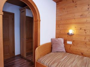 Posteľ alebo postele v izbe v ubytovaní Apartment Tirol by Interhome