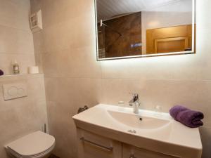 Kúpeľňa v ubytovaní Apartment Tirol by Interhome