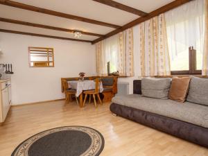 Posedenie v ubytovaní Apartment Tirol by Interhome