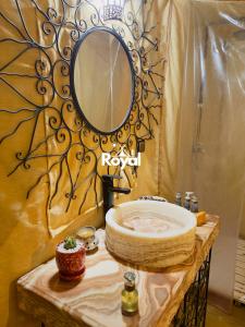 Koupelna v ubytování Royal Sands Camp + 37 fotografií