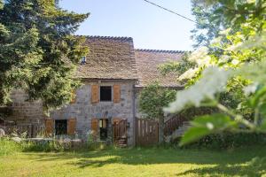 Φωτογραφία από το άλμπουμ του Gîte Gîte aux Combettes 4/6 personnes σε Le Buisson