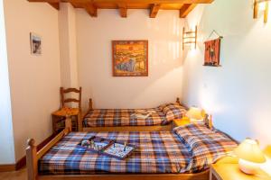 Φωτογραφία από το άλμπουμ του Gîte Gîte aux Combettes 4/6 personnes σε Le Buisson +23 φωτογραφίες